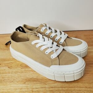Mad Love Shoes Fran Canvas Sneakers Tan Women's Size 9 Chunky NWT